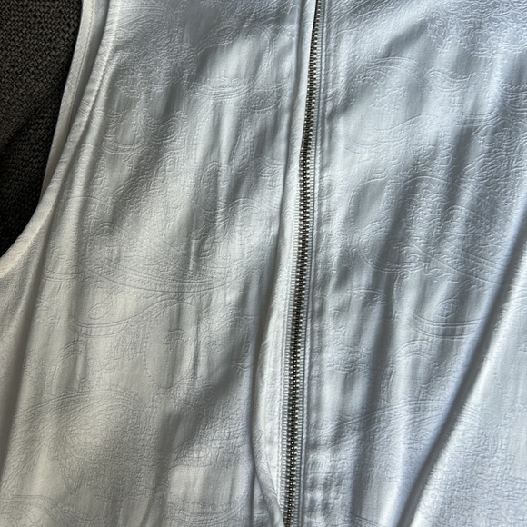 Wilfred Imprinted Tank - Picture 5 of 6